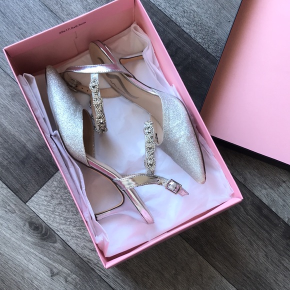 Nina Pointed Toe Sparkly Metallic Silver Heels - Picture 11 of 11